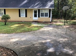 147 Peachtree St, Colbert, GA 30628