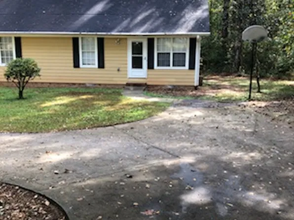 147 Peachtree St, Colbert, GA 30628