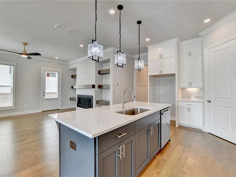 4536 Molder Dr — Photo 34