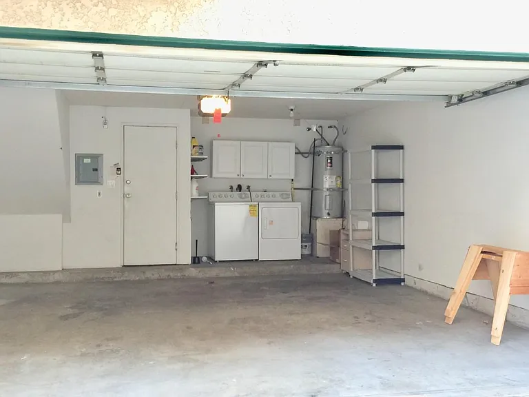 170 N Sierra Bonita Ave #12 — Photo 15