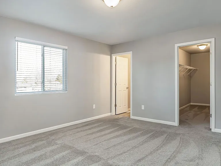 1597 Carolyn Dr — Photo 9