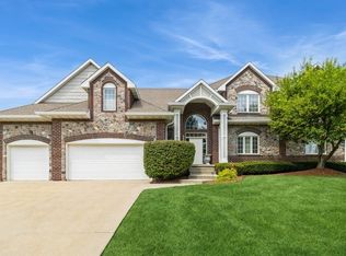1113 Glen Oaks Dr, West Des Moines, IA 50266