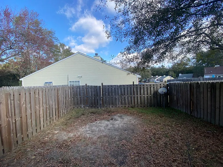 3875 Gaffney Loop — Photo 7