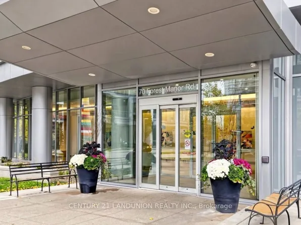 70 Forest Manor Rd #2707, Toronto, ON M2J 0A9