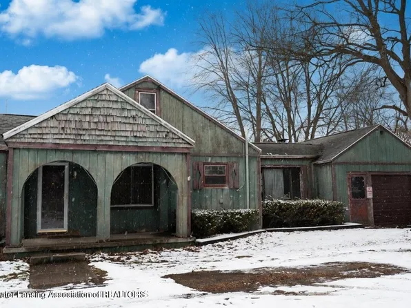 1808 W Jolly Rd, Lansing, MI 48910