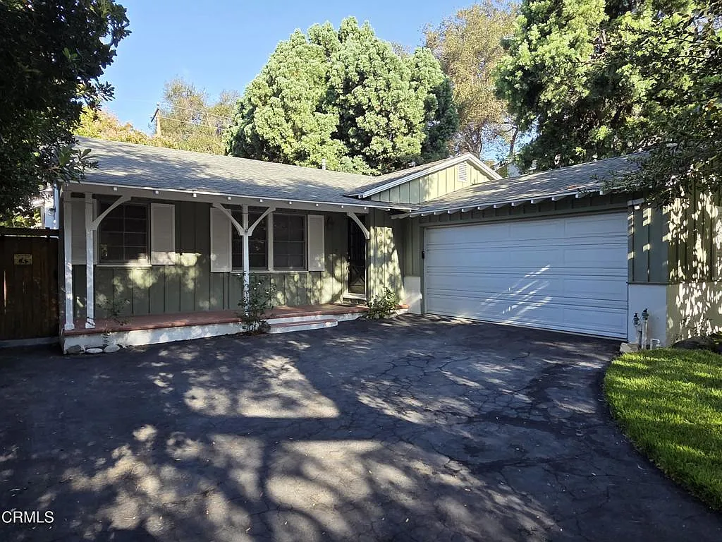3 bed, 2.0 bath, 1341 sqft, $4,900 — Photo 1