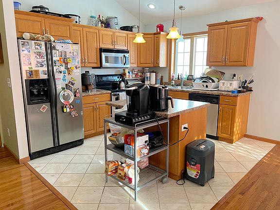 3rd image of 1285 Jadden Ln SE