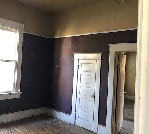 5th image of 1131 College St