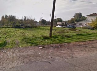 1555 S Golden State Blvd, Turlock, CA 95380