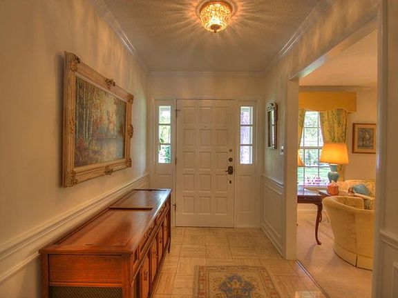 3rd image of 503 S Sweetwater Blvd