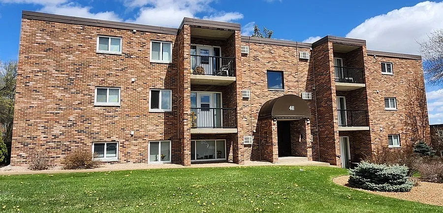 Hillside Apartments 411-10 — Photo 1