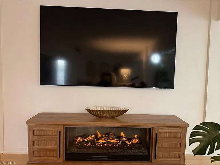 576 Retreat Dr #201 — Photo 42