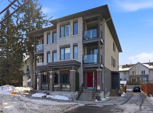 826 Pinecrest Rd, Ottawa, ON K2B 6A9