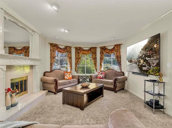 14337 77th Ave, Surrey, BC V3W 0X9