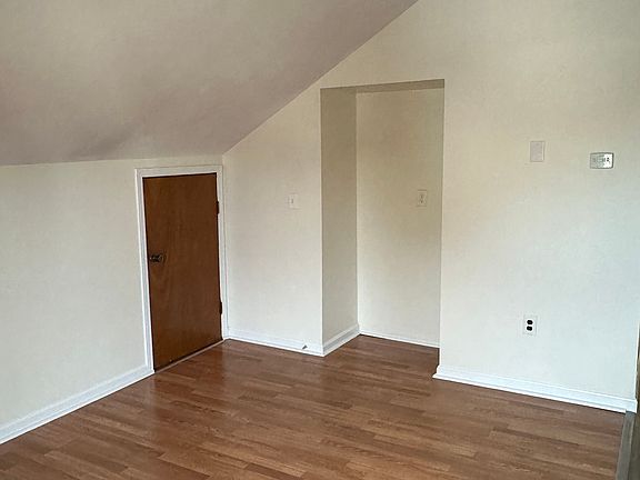 5th image of 369 County Street 3