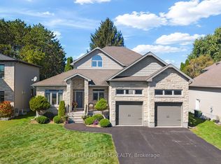 60 De La Rive Dr, Russell, ON K0A1W0