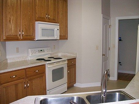 5th image of 9521 Chapman Forest Ln