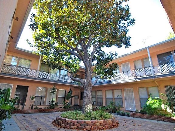 2nd image of 1680 N Wilton Pl APT 25