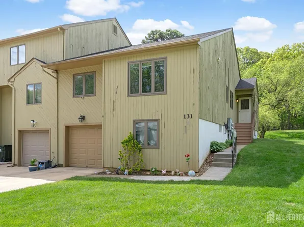131 Redpine Loop, Old Bridge, NJ 08857