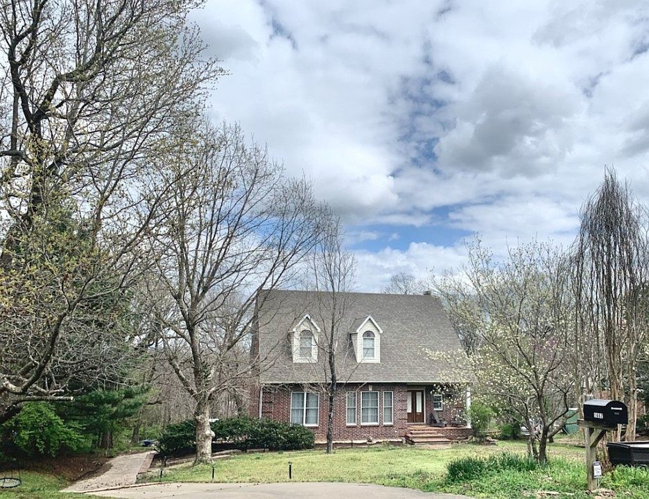 1st image of 1662 E Shadowridge Dr