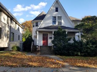 1028 Abbott Blvd, Fort Lee, NJ 07024