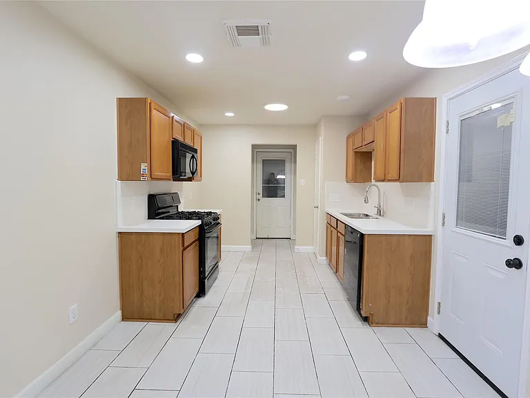 4823 Canyon Blanco Dr — Photo 4