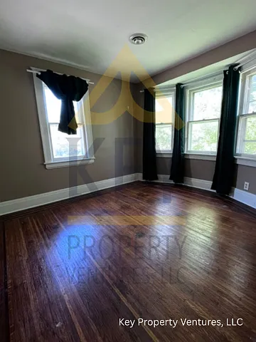 187 Burrows St - 1 — Photo 3