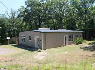 200 Windwood Country Rd, El Paso, AR 72045