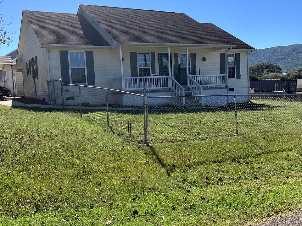 1st image of 400 Fiddlers Dr