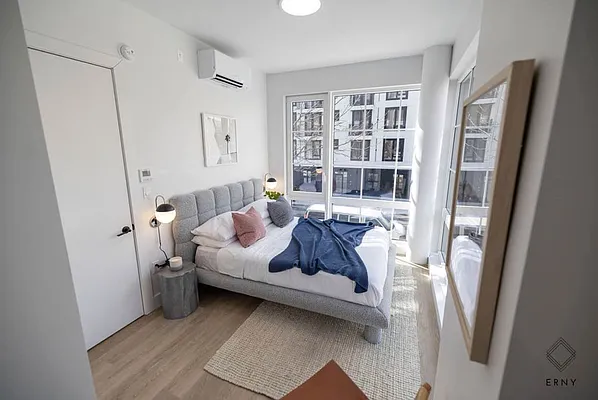 Rented by ERNY LLC | media 12