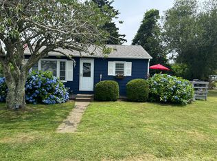1 Collins St, Narragansett, RI 02882