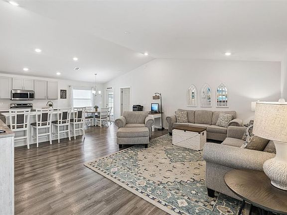 3rd image of 5604 Maddie Dr