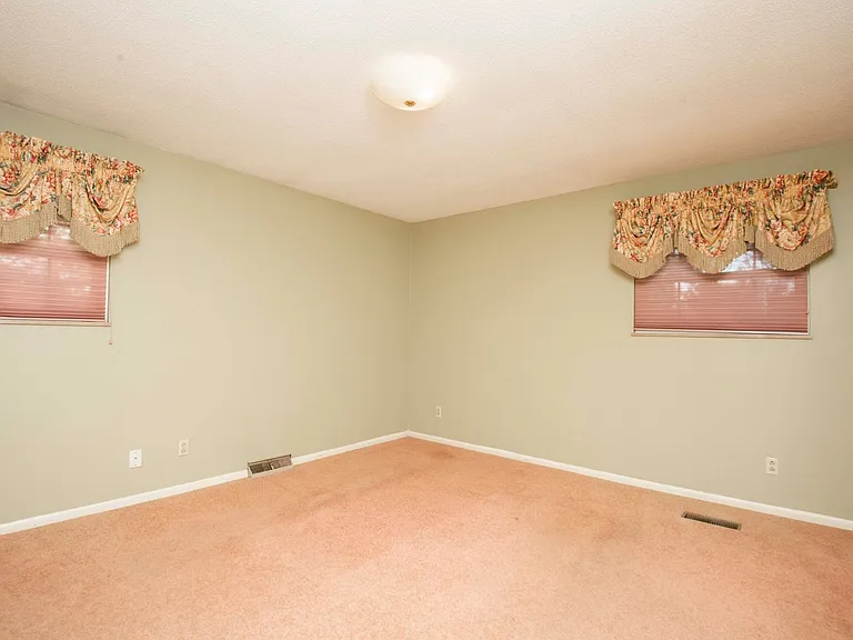 3924 Arline Dr — Photo 22