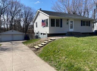 1208 3rd St, Orion, IL 61273