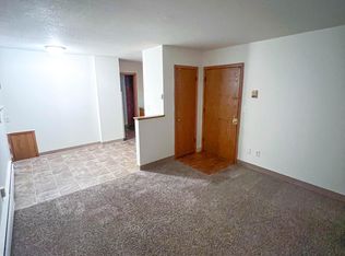 5121 University Ave NE APT 1, Minneapolis, MN 55421