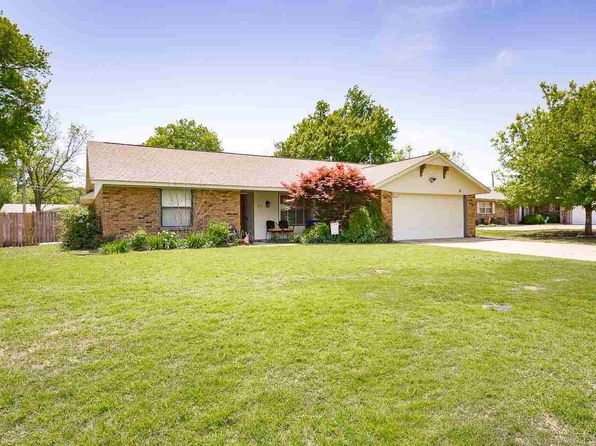 1113 W Hillcrest Ave, Stillwater, OK 74075