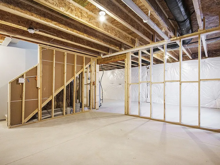 7532 Bramling Dr — Photo 23