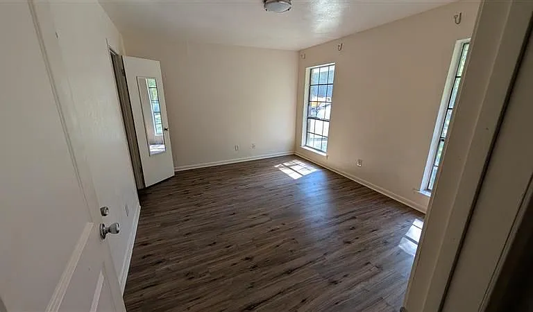 1713 Arlington Cir — Photo 13