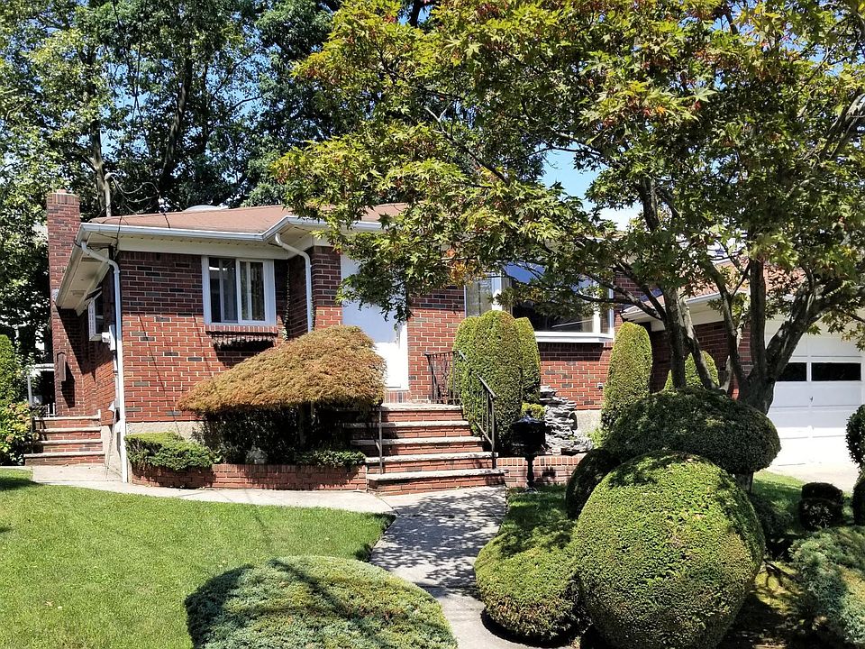 1st image of 157 Overlook Ave