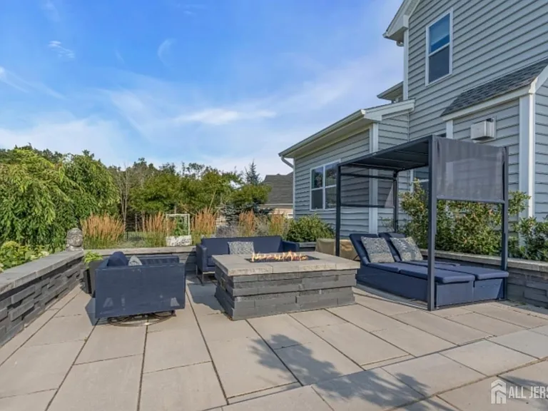 9 Jamieson Way — Photo 36