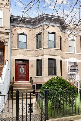 Sold by Compass | media 16