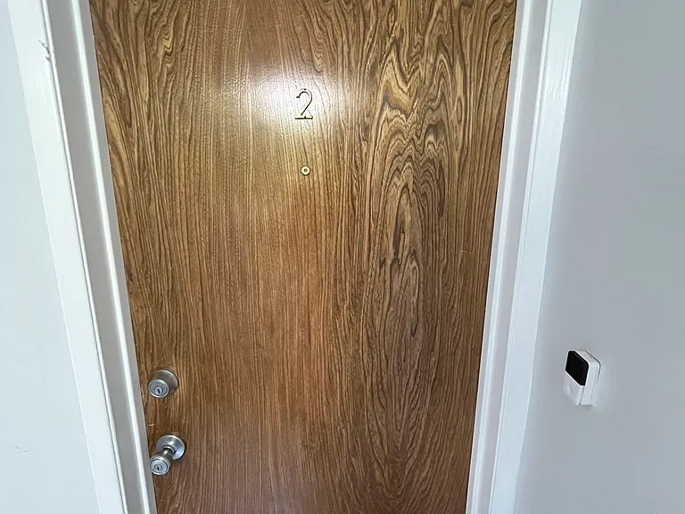1331 Roxbury Dr #2 — Photo 2