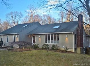 393 Chimney Sweep Hill Rd, Glastonbury, CT 06033
