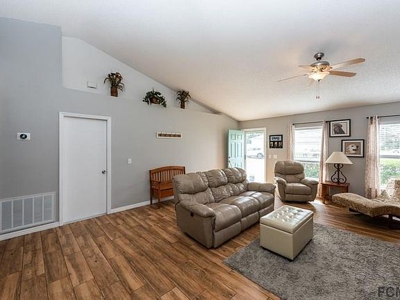 4th image of 79 Randolph Dr