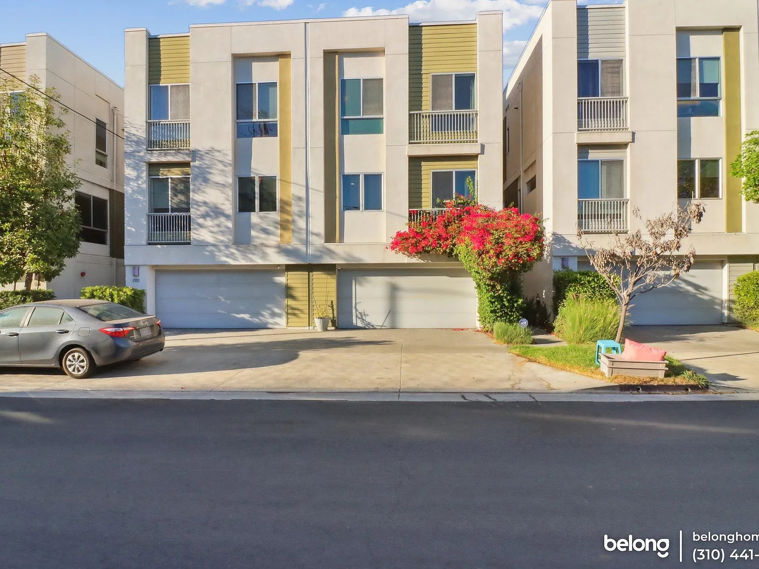 4 bed, 3.0 bath, 2000 sqft, $4,900 — Photo 1