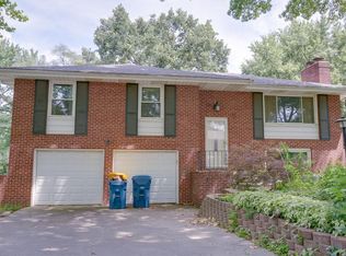 12008 Felton St, Sugar Creek, MO 64054