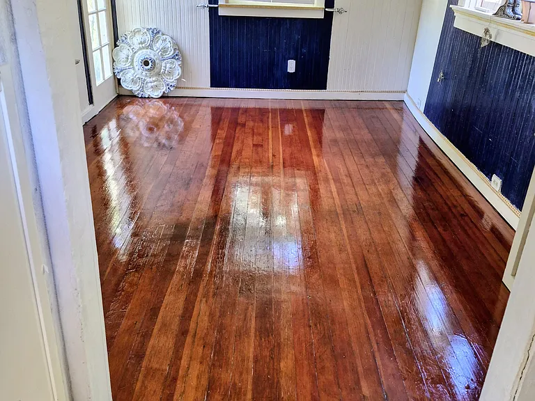 725 Alhambra St — Photo 5
