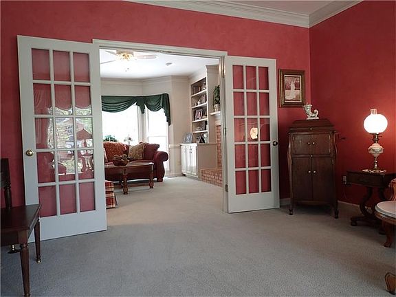 4th image of 3023 Oaktree Lndg NE