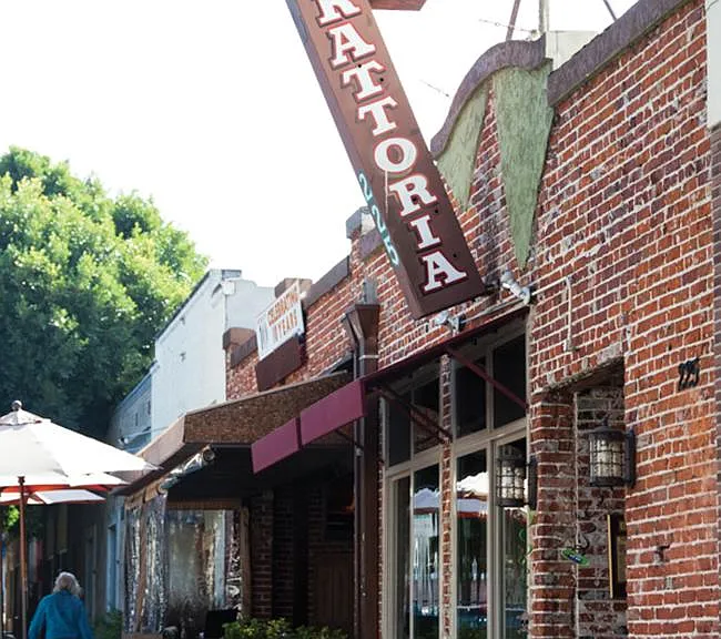 Deluca Trattoria in El Segundo Downtown