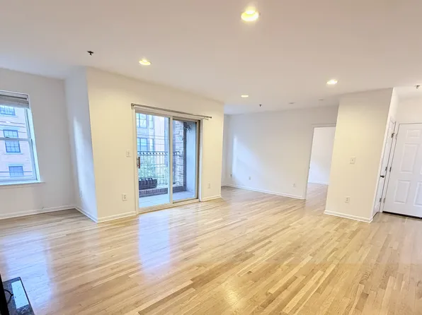 77 Jefferson Street image 6 of 28